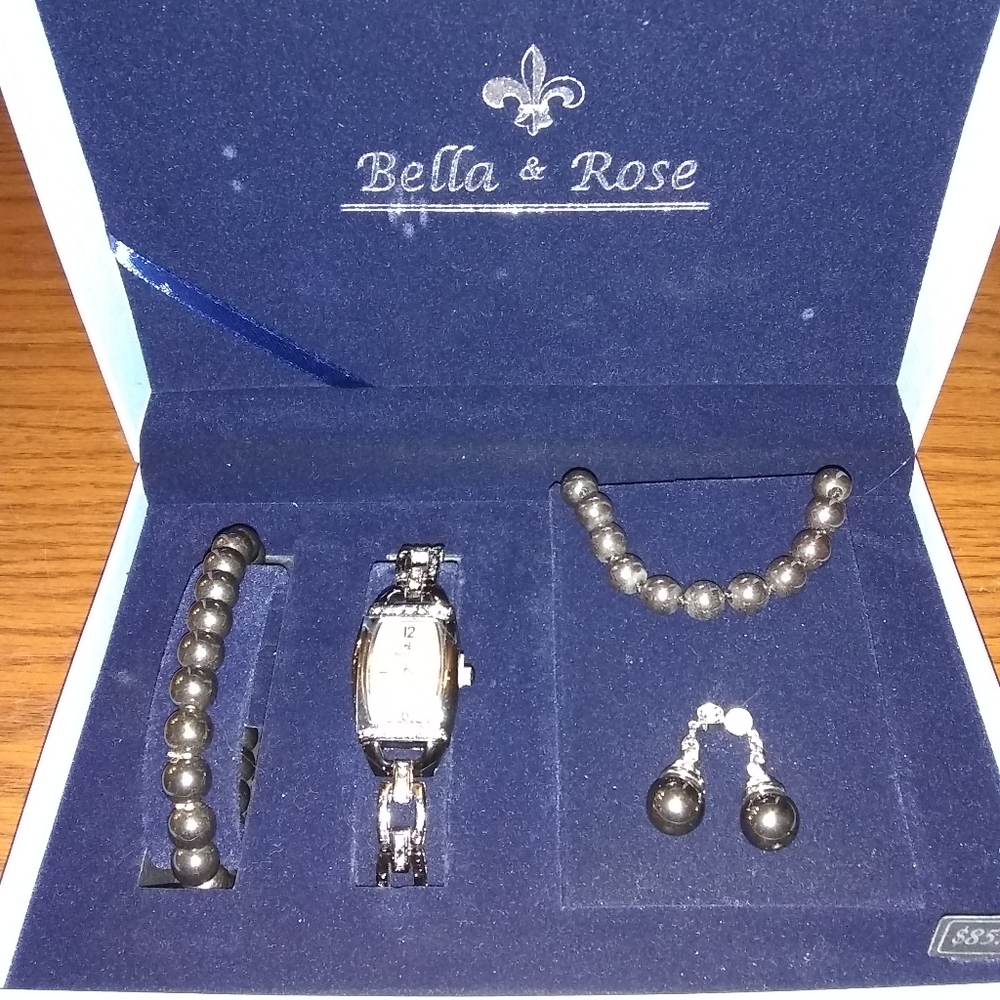 Bella and Rose 4 piece jewelry set, never worn